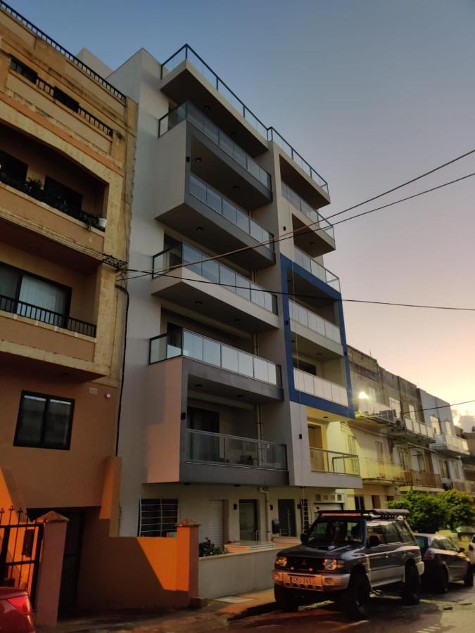 Deep Blue Apartment